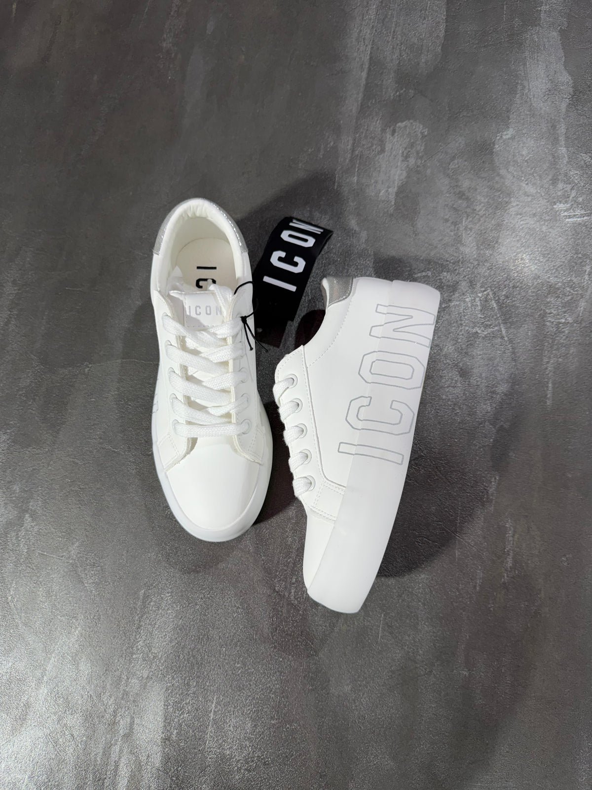 Sneakers bianche argento icon ￼