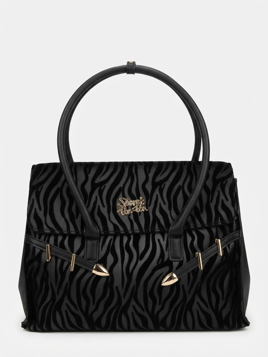SECRET PON PON WINNIFRED ZEBRA
