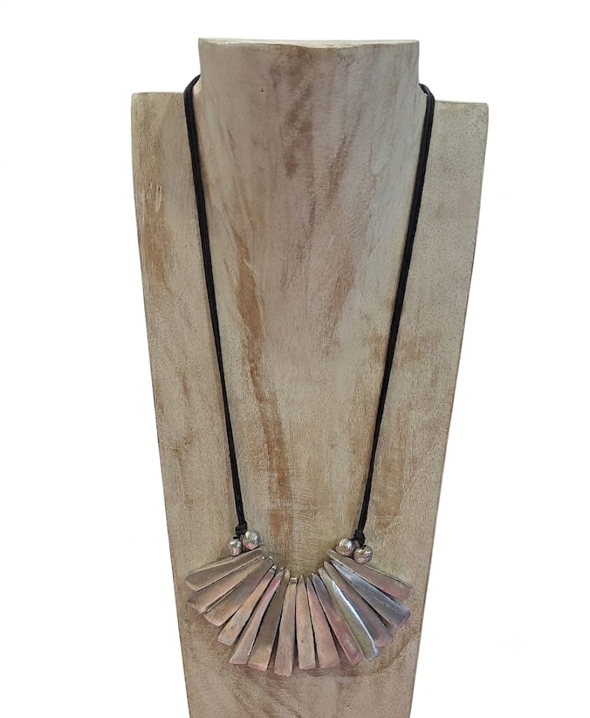 Collana vestopazzo
